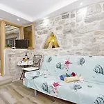 Sommy Studio Apartman *
